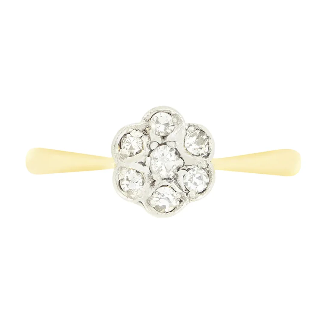 Edwardian 0.28ct Diamond Daisy Cluster Ring, c.1910s