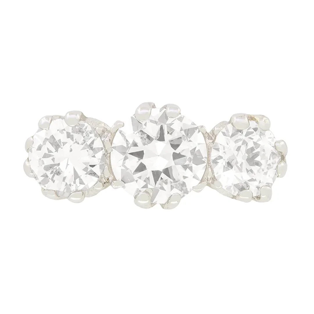 Late Deco 1.90ct Diamond Trilogy Ring, c.1930s