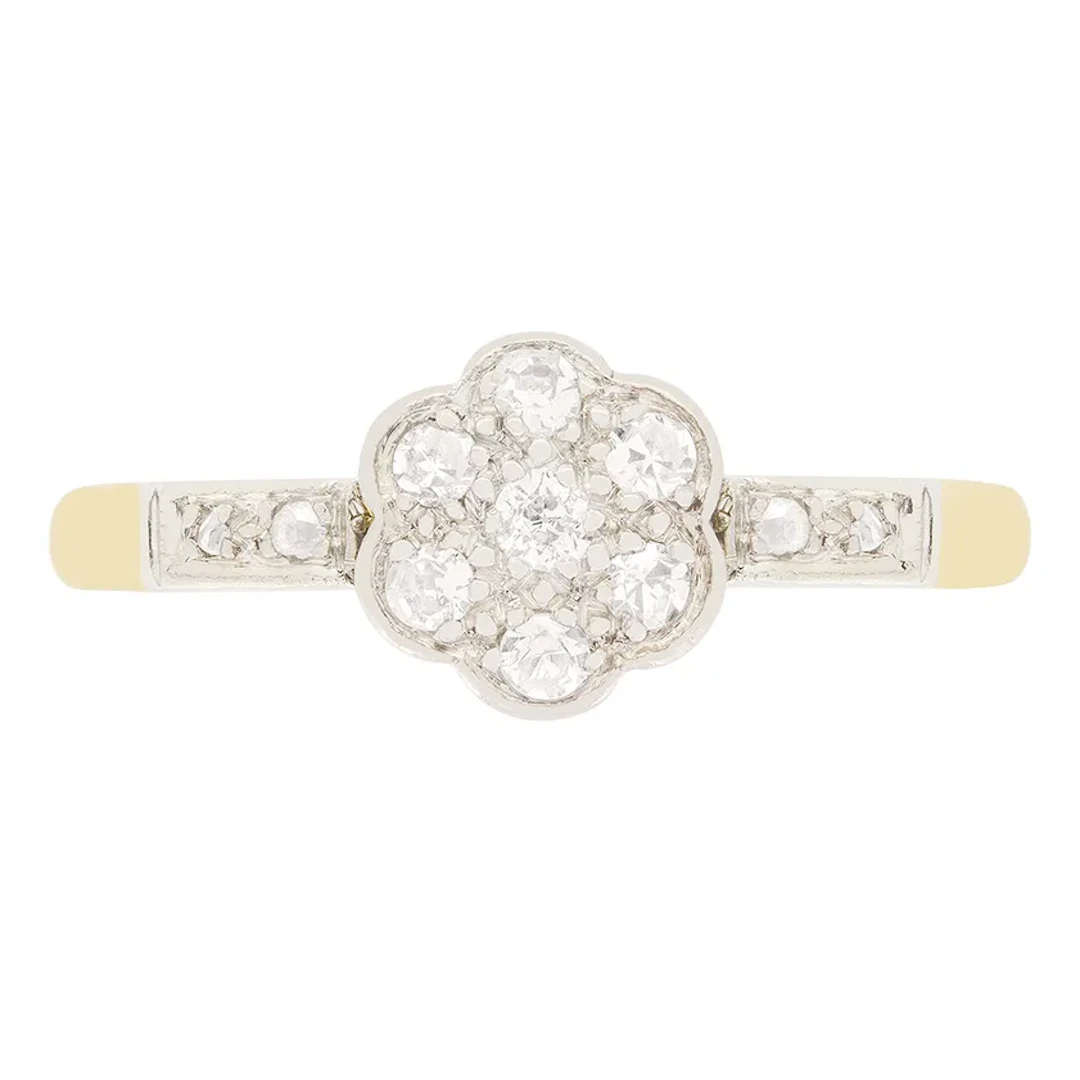 Edwardian 0.40ct Diamond Daisy Cluster ring, c.1910s