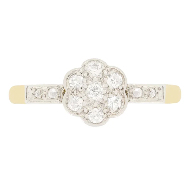 Edwardian 0.40ct Diamond Daisy Cluster ring, c.1910s
