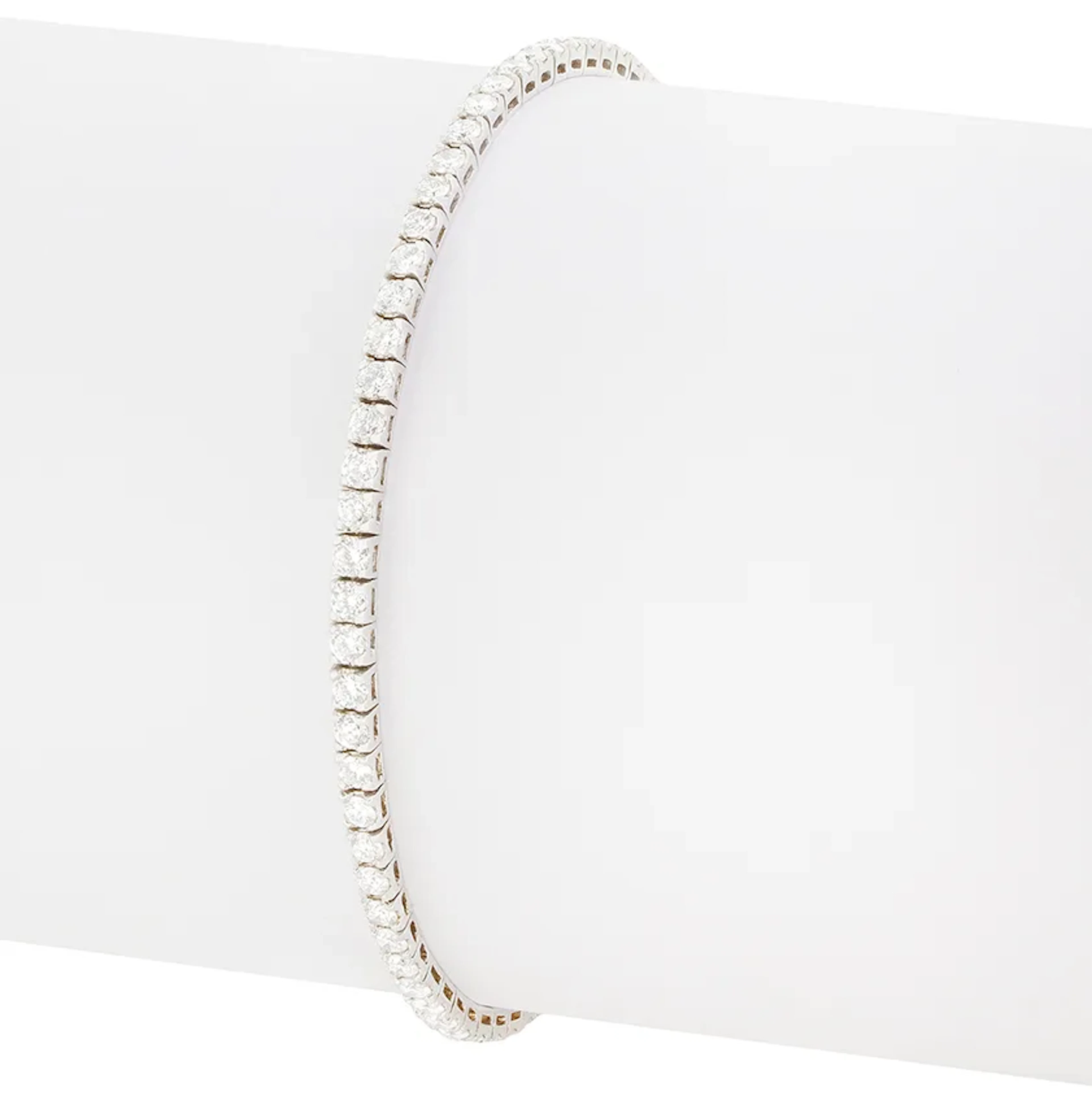Contemporary 4.32ct Diamond Tennis Bracelet