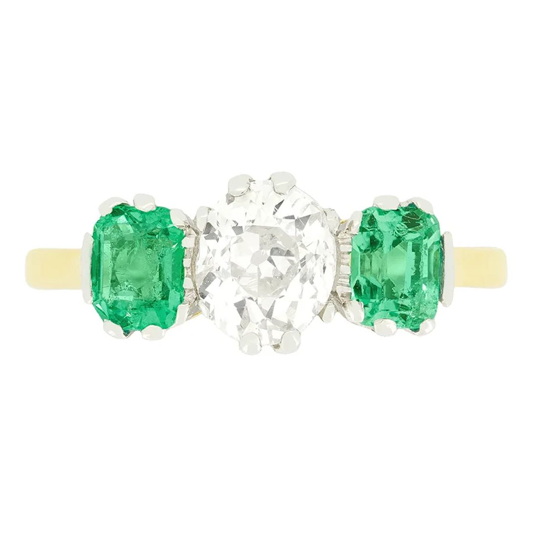 Edwardian 1.00ct Diamond and Emerald Trilogy Ring, c.1910s