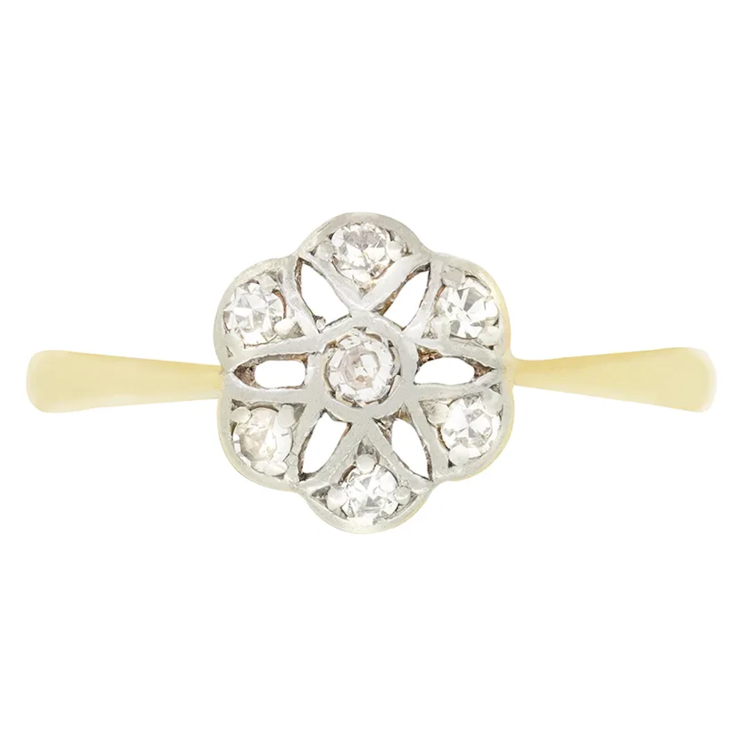 Edwardian 0.21ct Diamond Daisy Cluster Ring, .c1910s