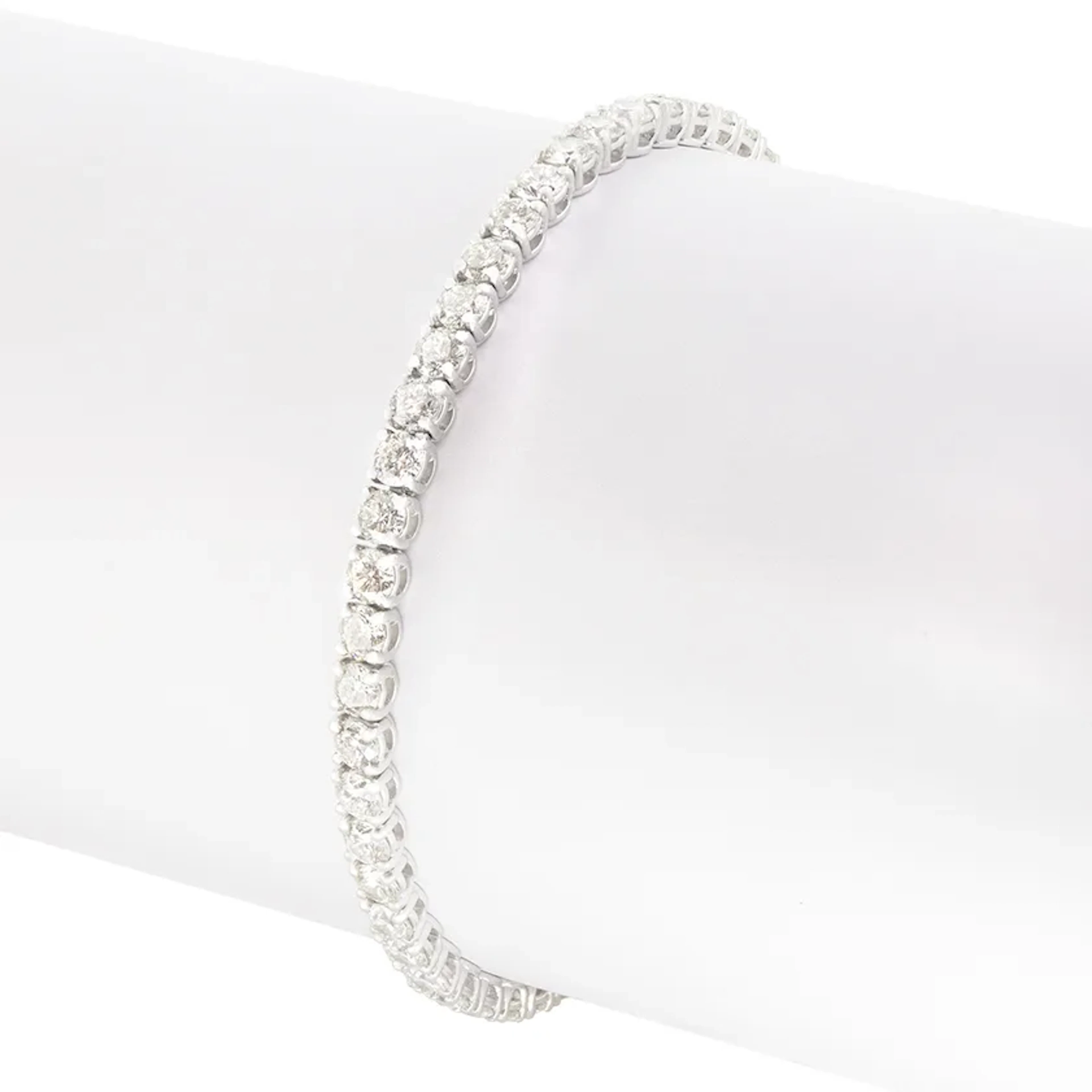 Contemporary 7.50ct Diamond Tennis Bracelet
