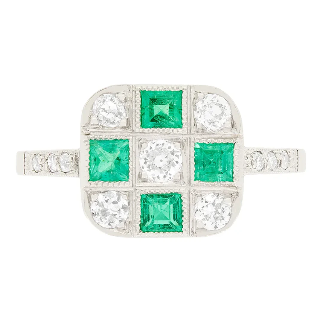 Vintage 0.50ct Diamond and Emerald Cluster Ring, c.1940s