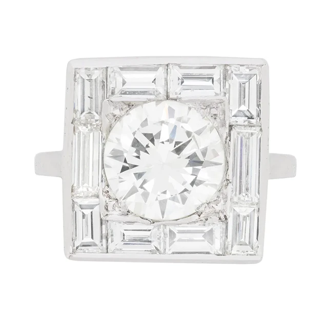 Late Art Deco 3.00ct Diamond Cluster Ring, c.1930s