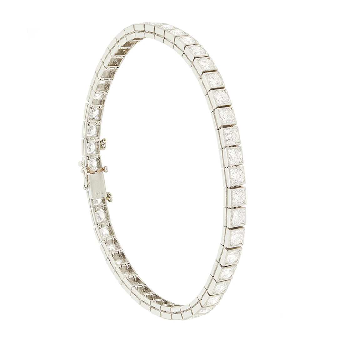 Late Deco 6.90ct Diamond Line Bracelet, c.1940s