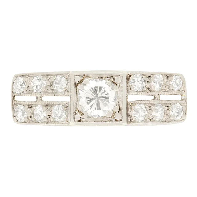 Art Deco 0.30ct Diamond Cluster Ring, c.1930s