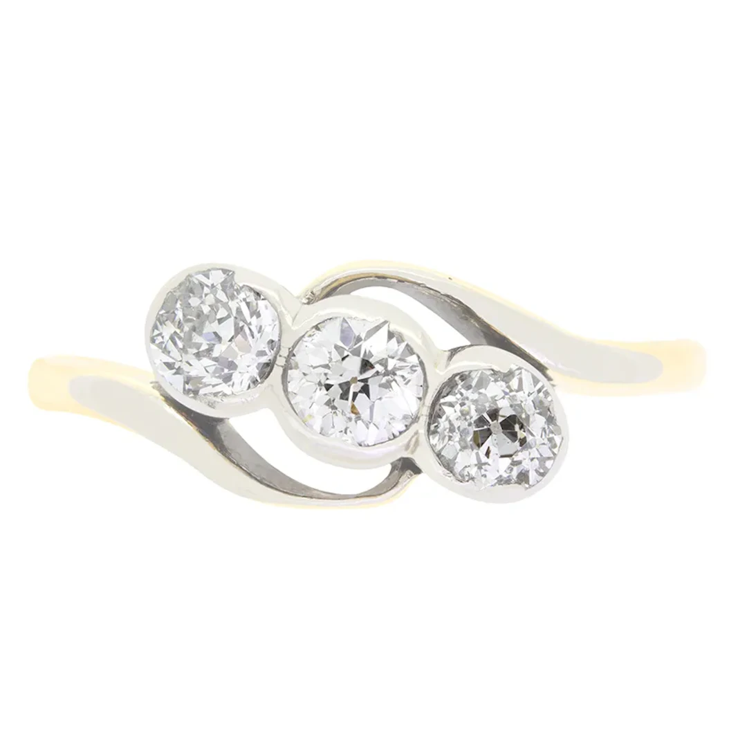 Edwardian 1.05ct Diamond Three Stone Twist Ring, c.1910s