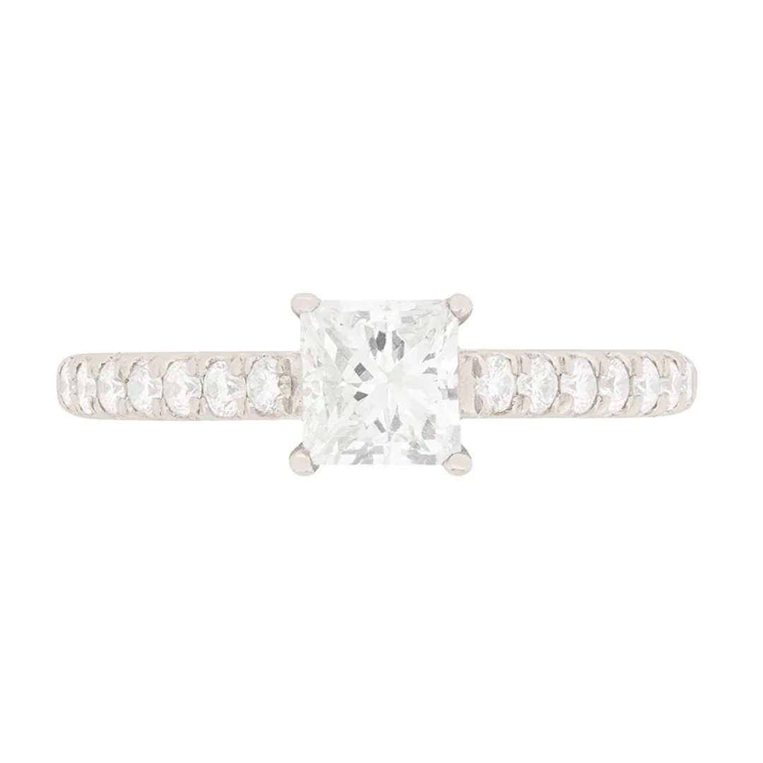 Contemporary 0.70ct Princess Cut Diamond Solitaire Engagement Ring