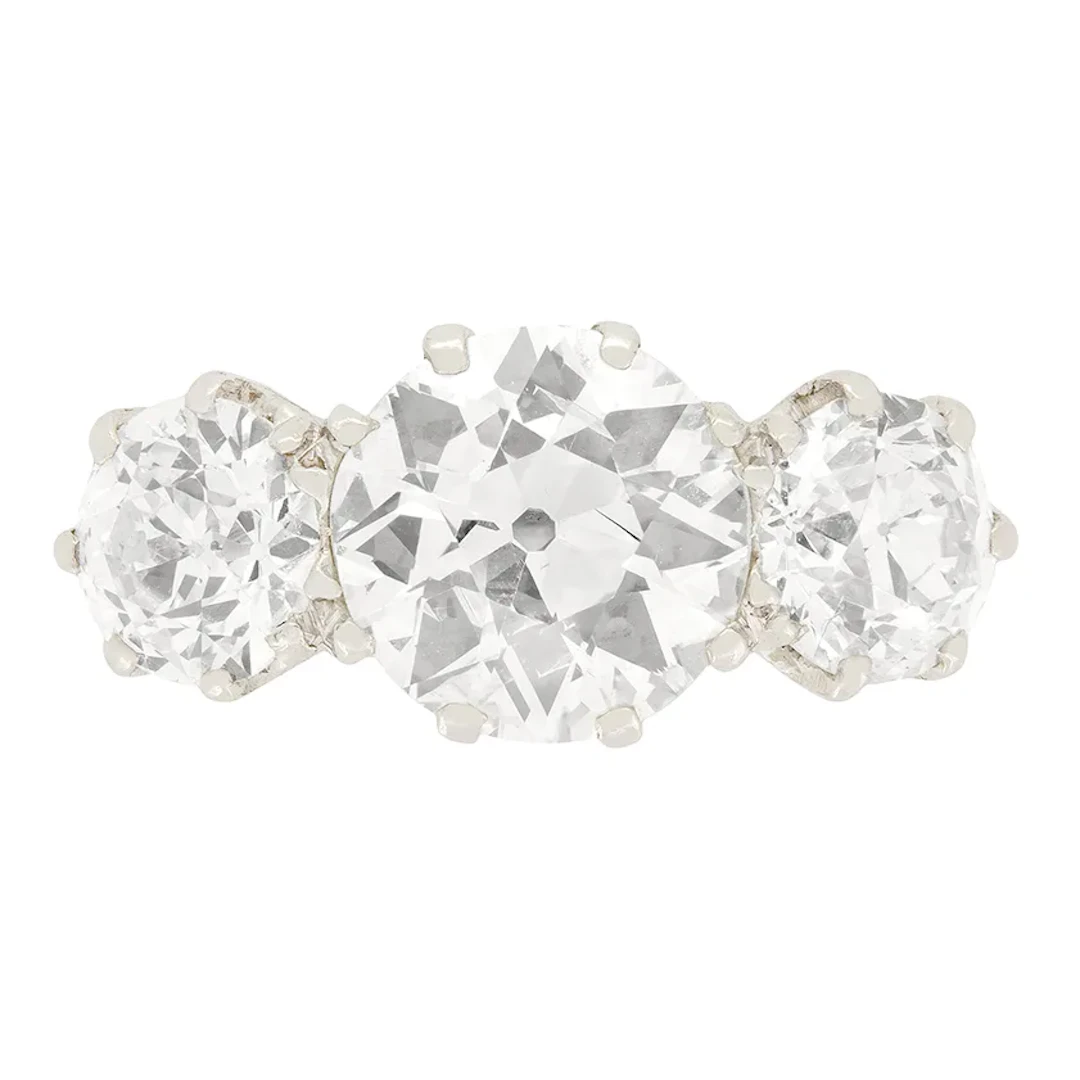 Art Deco 3.70ct Diamond Three Stone Ring, c.1920s