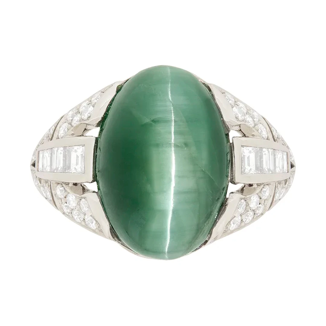 Late Deco 10.75ct Cat’s Eye Tourmaline and Diamond Ring, c.1940s