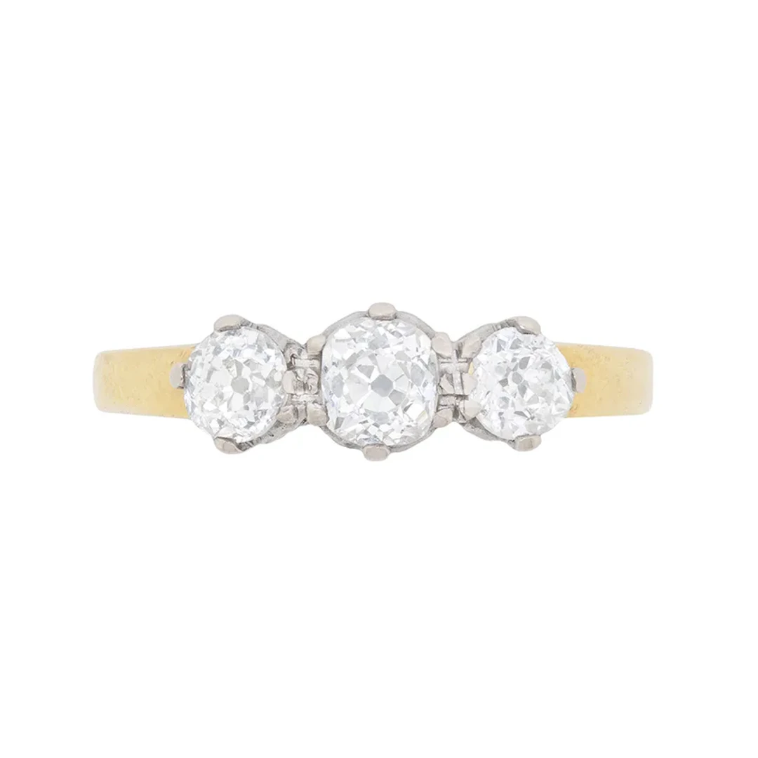 Art Deco 1.00ct Diamond Three Stone Ring. c.1920s