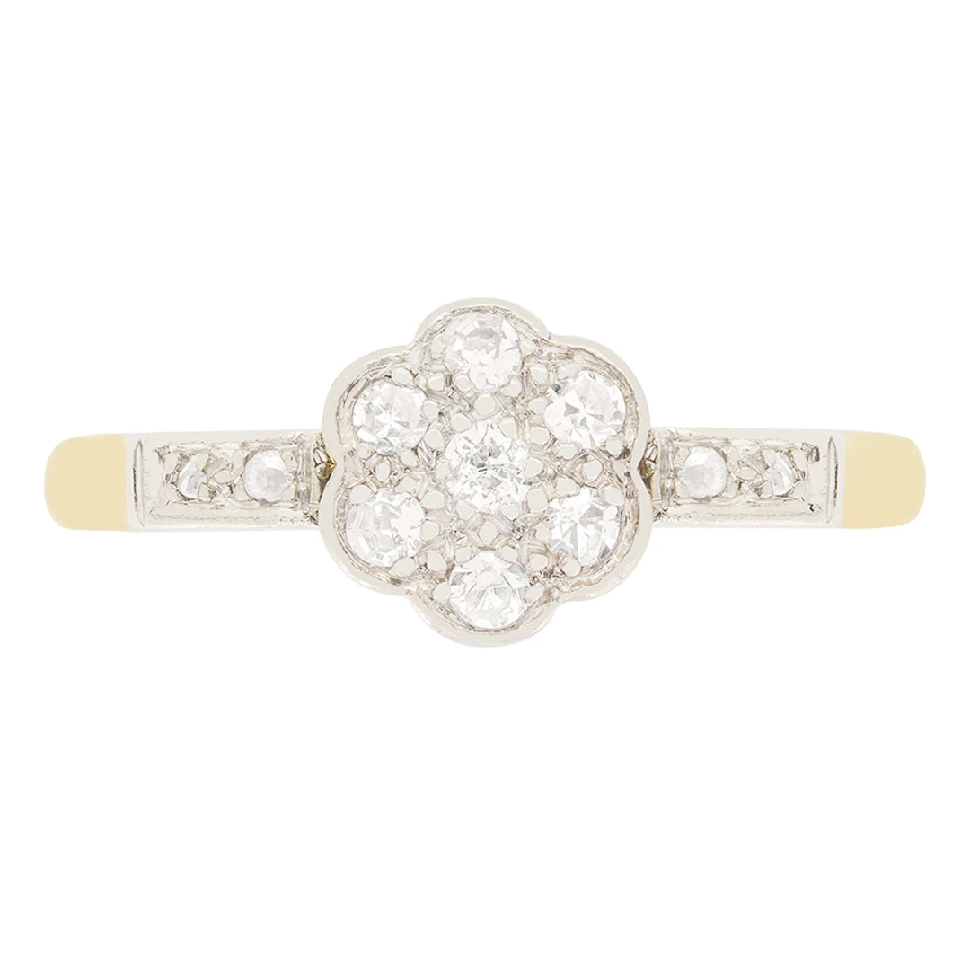 Edwardian 0.40ct Diamond Daisy Cluster ring, c.1910s