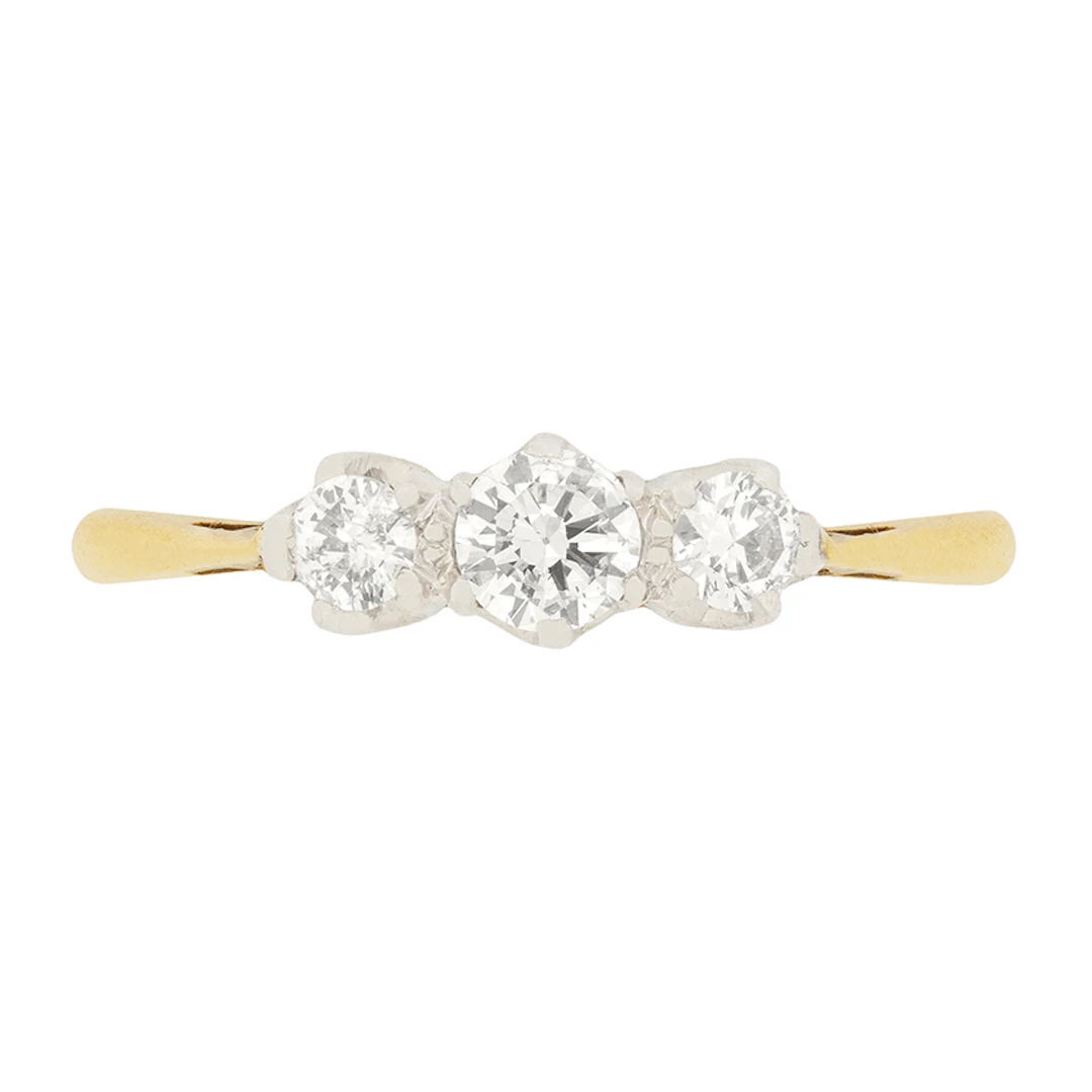 Late Deco 0.45ct Diamond Three Stone Ring, c.1940s