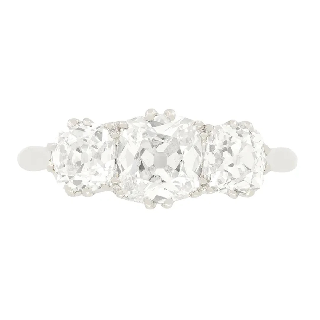 Art Deco 2.20ct Diamond Trilogy Ring, c.1920s