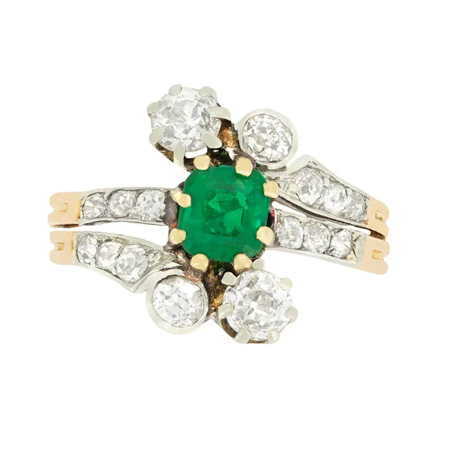 Edwardian 0.70ct Emerald and Diamond Cluster Ring, c.1910s