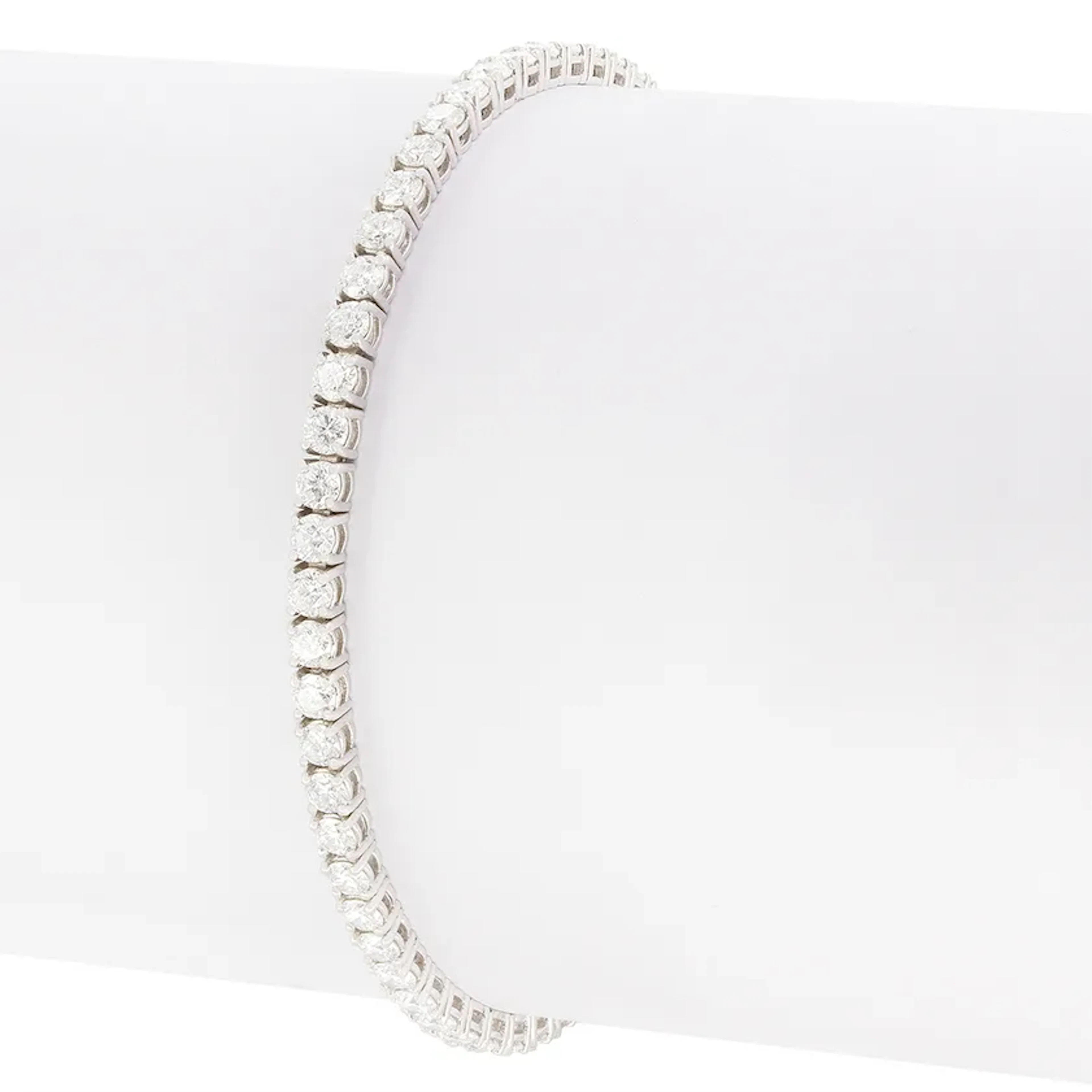Contemporary 6.00ct Diamond Tennis Bracelet