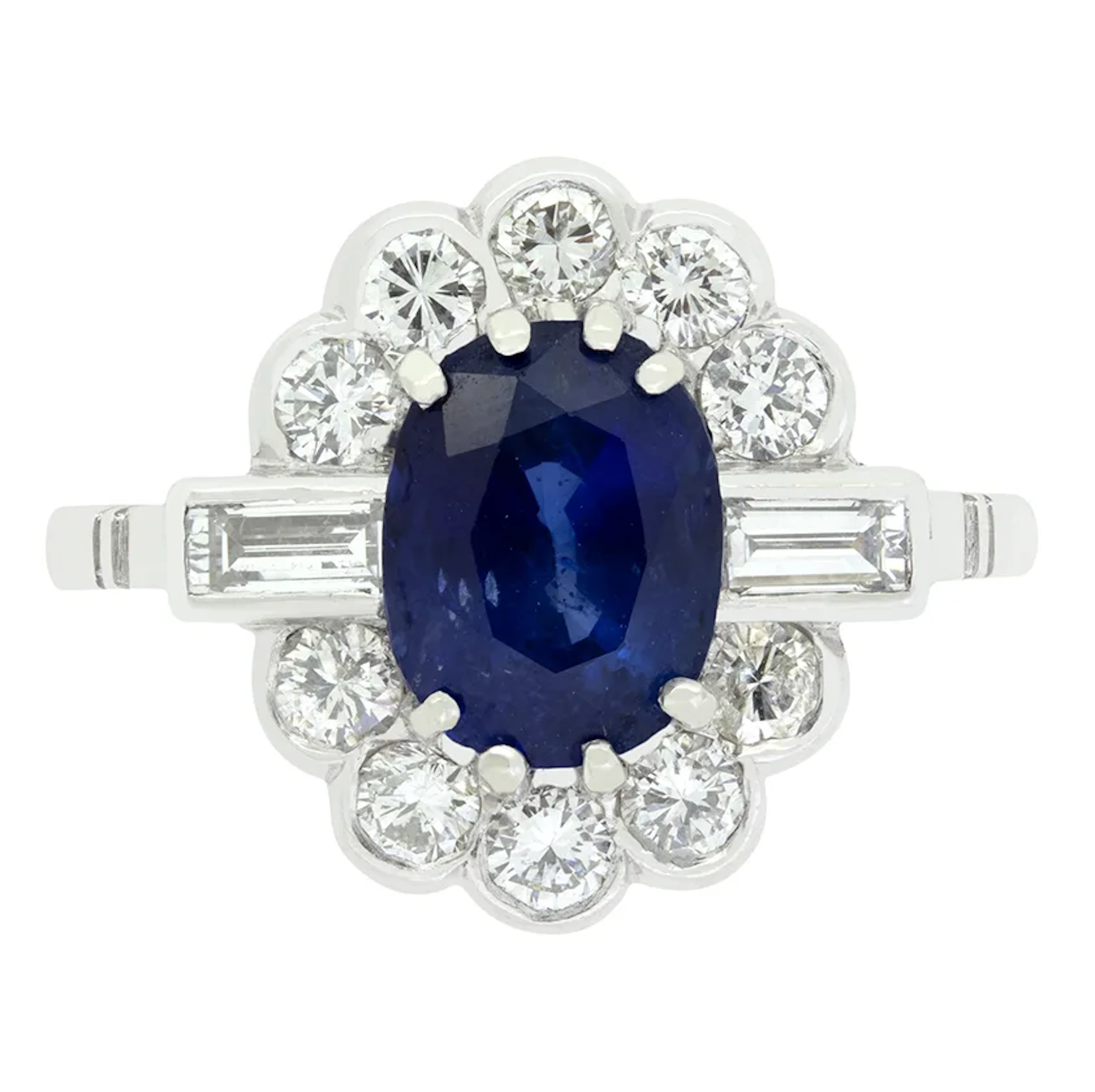 Late Deco 1.90ct Sapphire and Diamond Cluster Ring, c.1940s