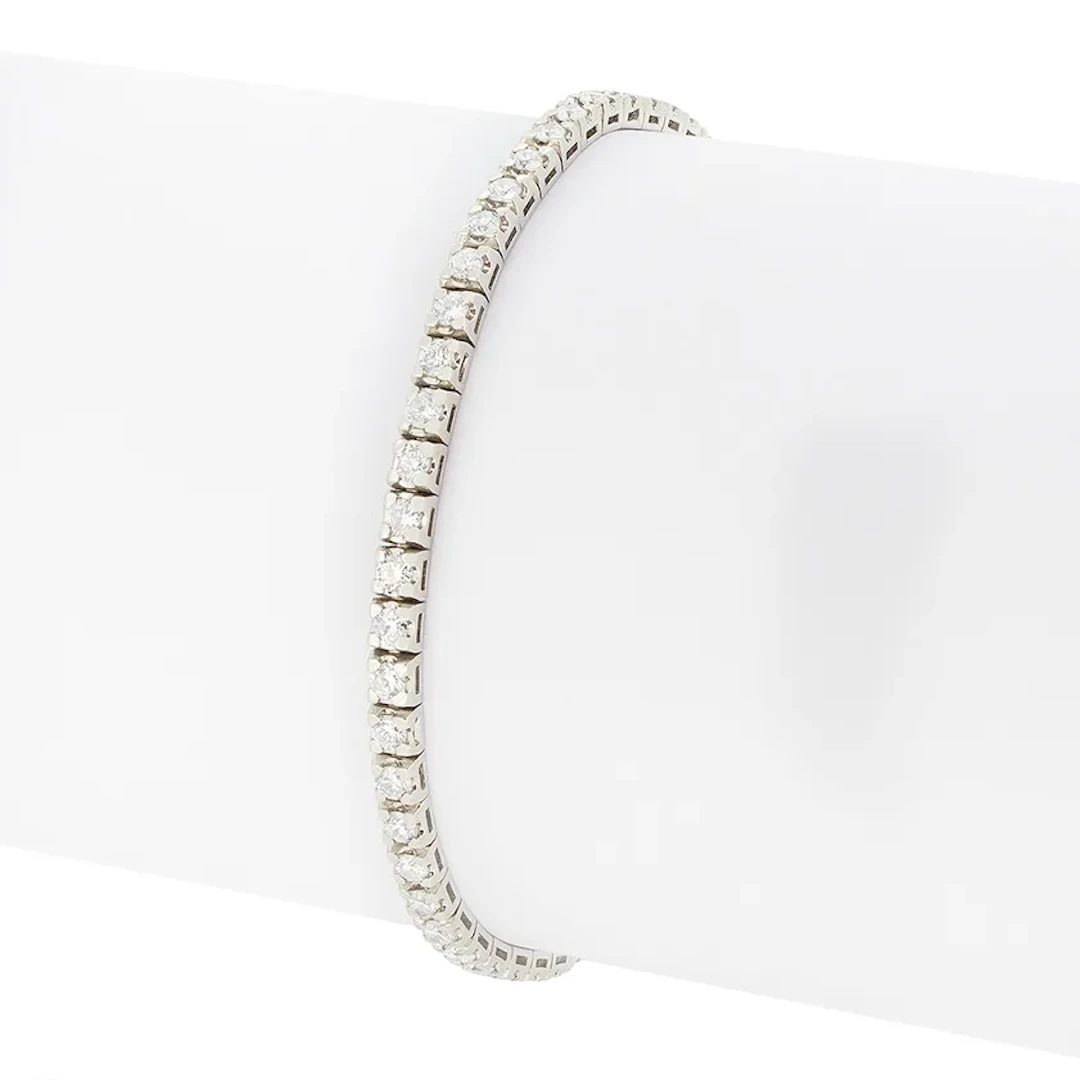 Contemporary 2.65ct Diamond Tennis Bracelet