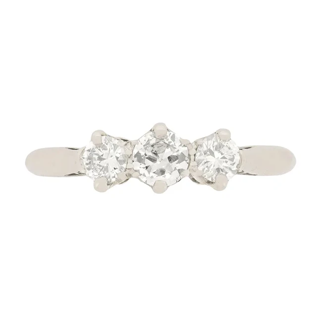 Late Art Deco 0.90ct Diamond Three Stone Ring, c.1930s