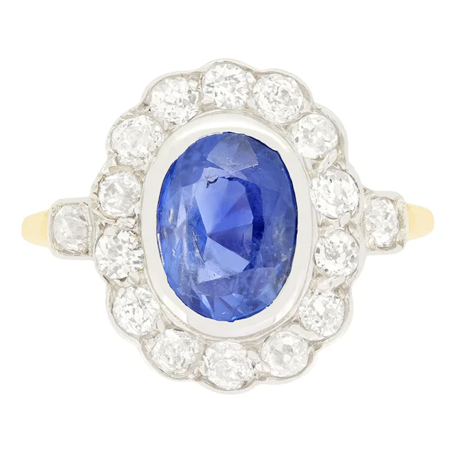 Edwardian 2.20ct Sapphire and Diamond Cluster Ring, c.1910s
