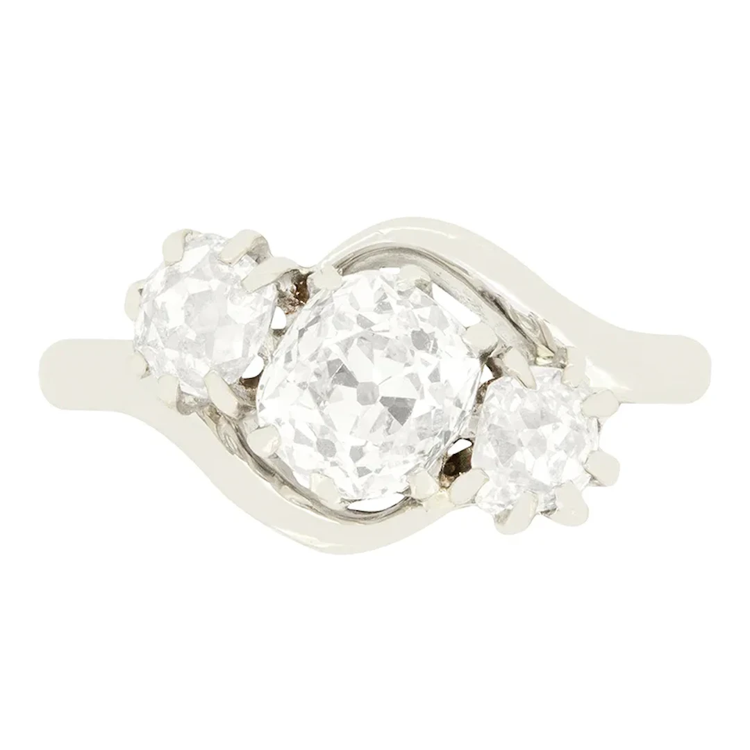 Art Deco 1.50ct Diamond Three Stone Twist Ring, c.1920s