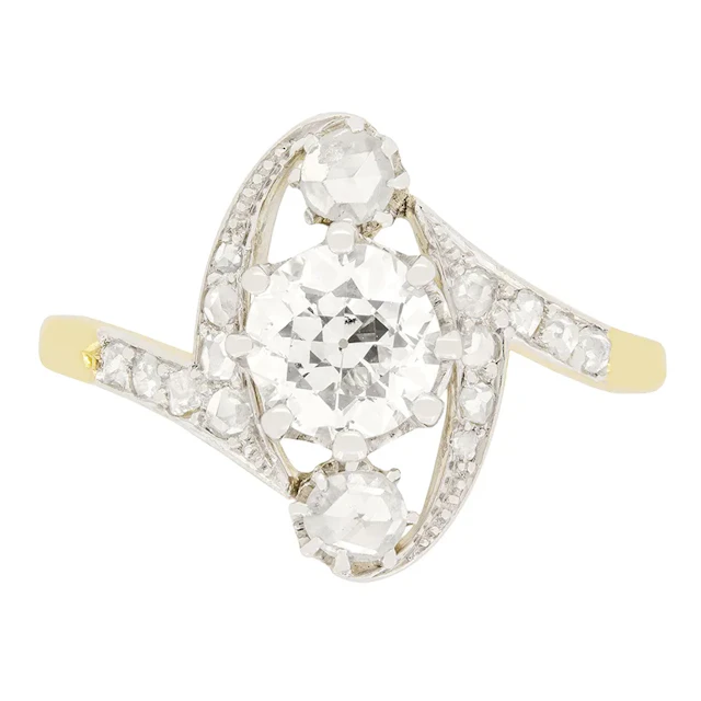 Edwardian 1.01ct Diamond Three Stone Twist Ring, c.1910s