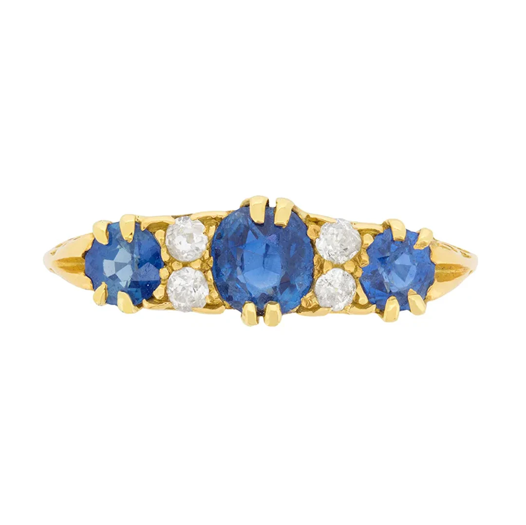 Late Victorian Sapphire and Diamond Ring, c.1900s