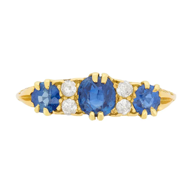 Late Victorian Sapphire and Diamond Ring, c.1900s