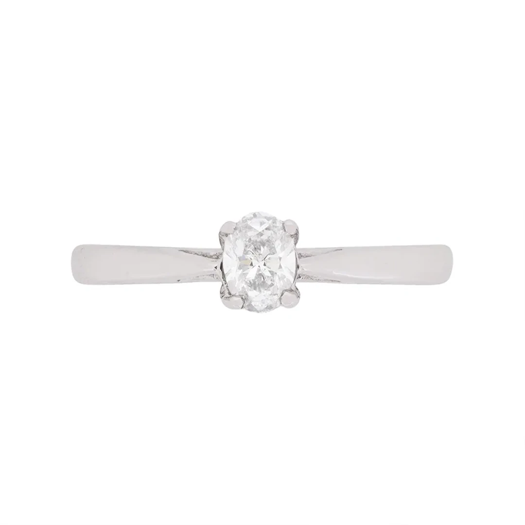 Contemporary 0.33ct Oval-Shaped Diamond Solitaire Engagement Ring