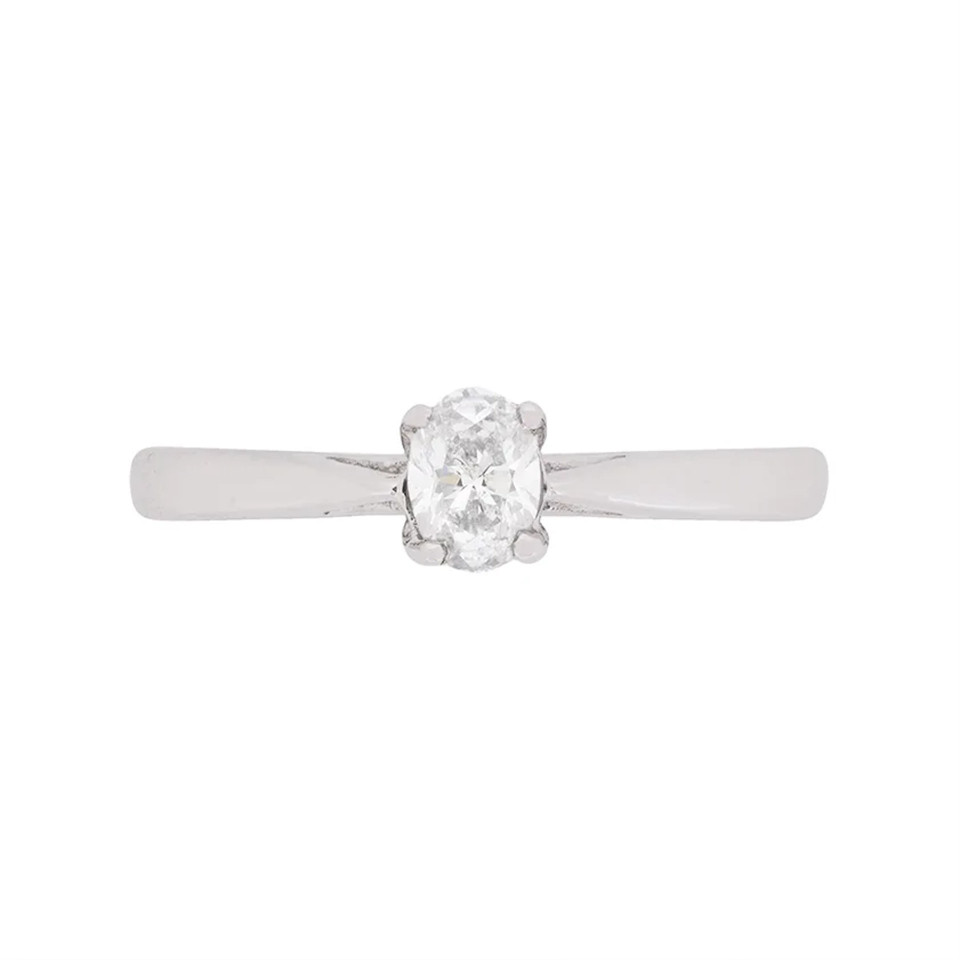 Contemporary 0.33ct Oval-Shaped Diamond Solitaire Engagement Ring