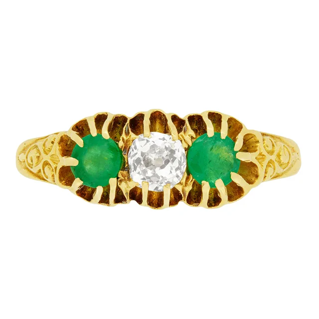 Victorian 0.35ct Diamond and Emerald Three Stone Ring, c.1880s