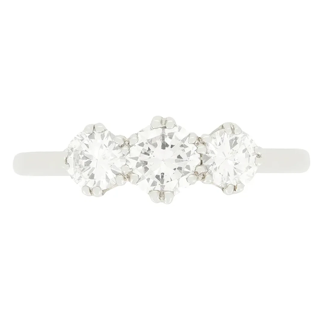 Late Deco 1.10ct Diamond Trilogy Ring, c.1940s