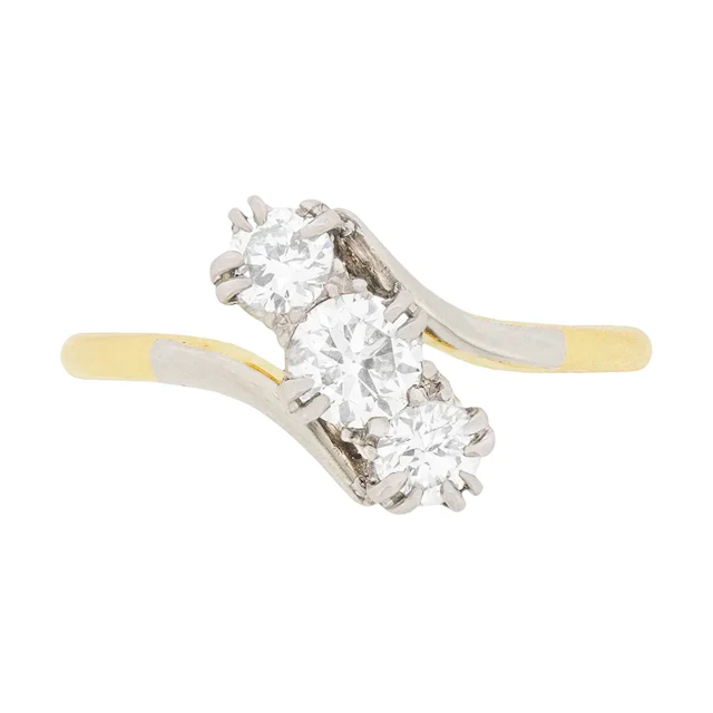 Art Deco Three Stone Diamond Twist Ring, c.1930s