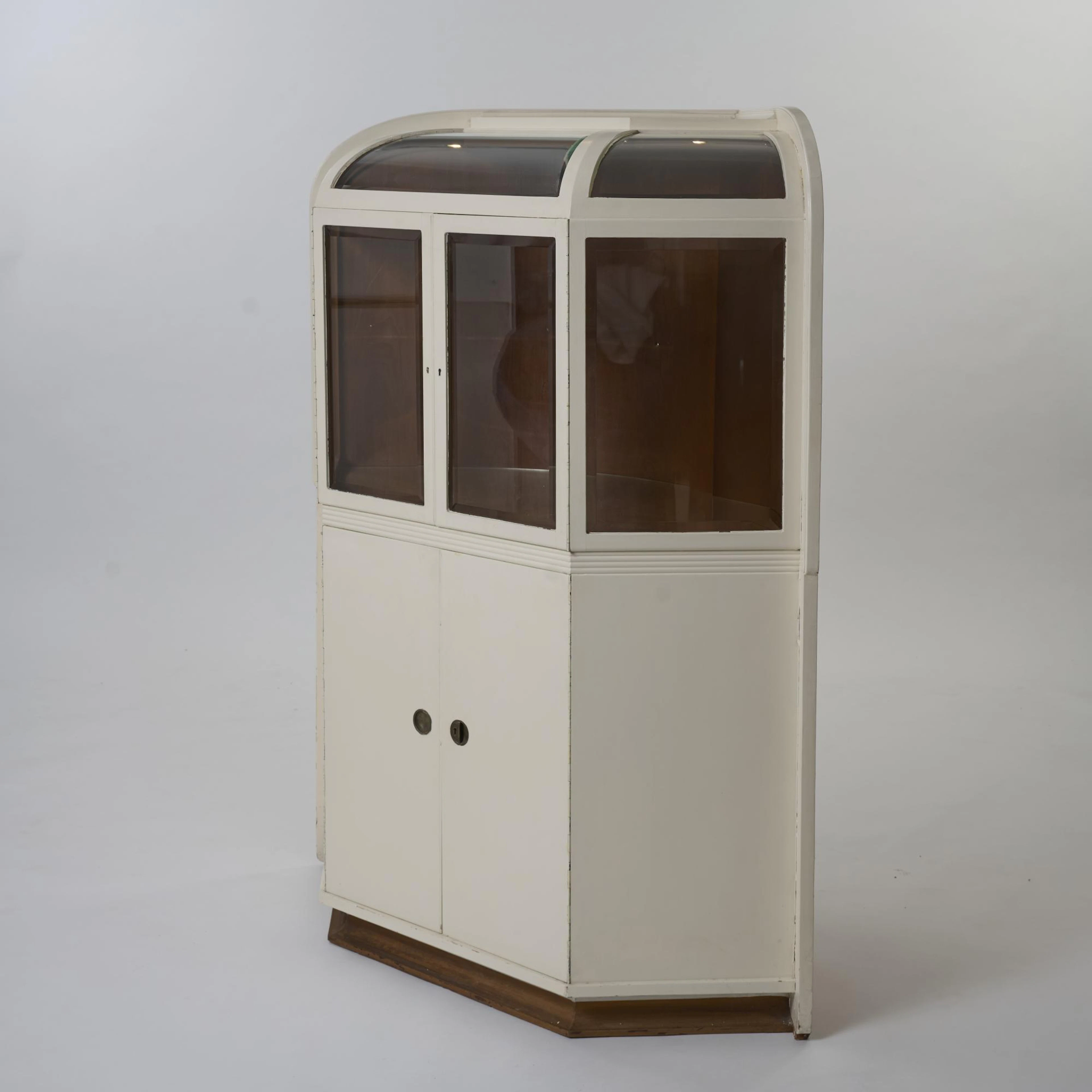 Henry van de Velde Vitrine aus dem Speisezimmer von Else von Guaita-Lampe, 1906