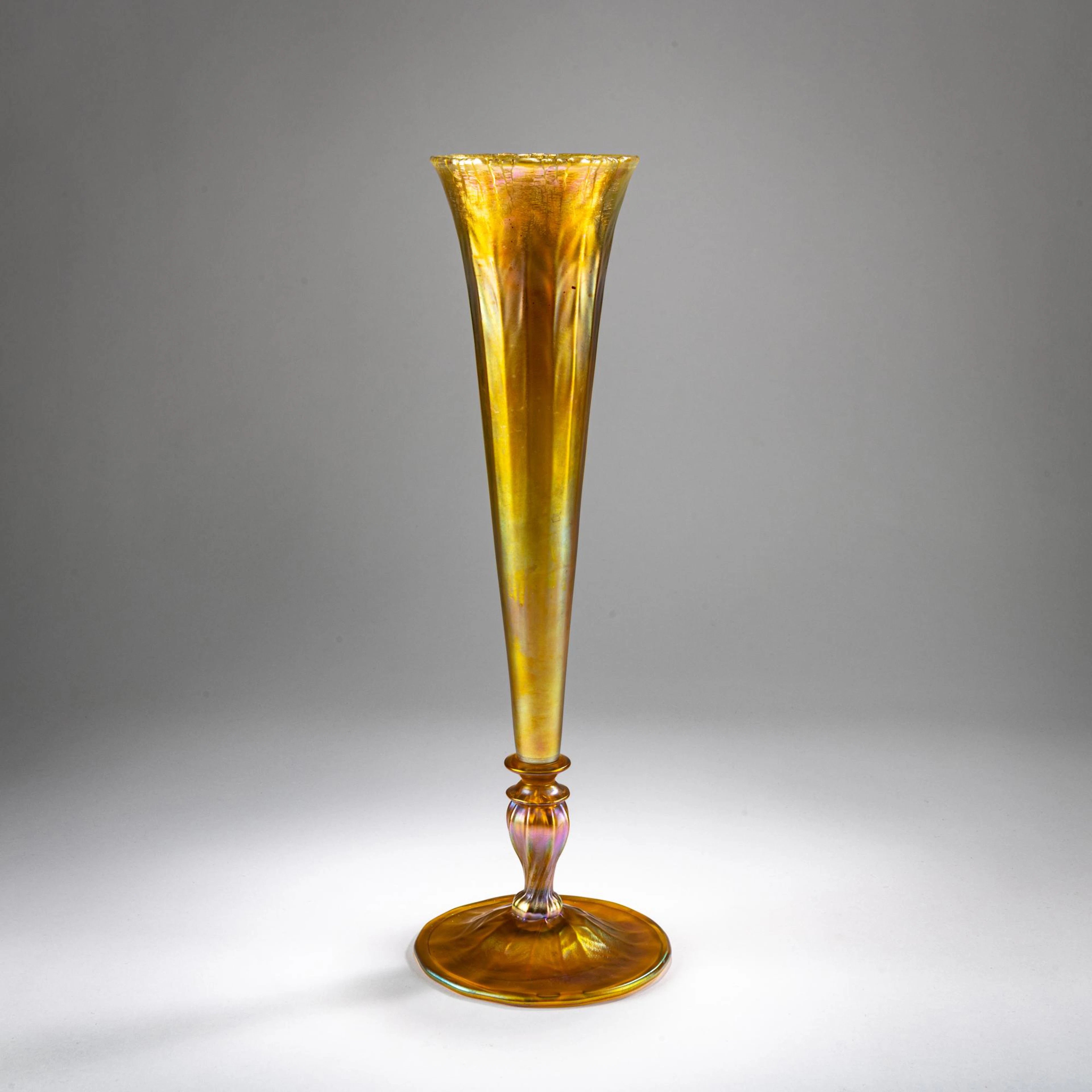 Louis C. Tiffany Kelchvase, wohl vor 1894