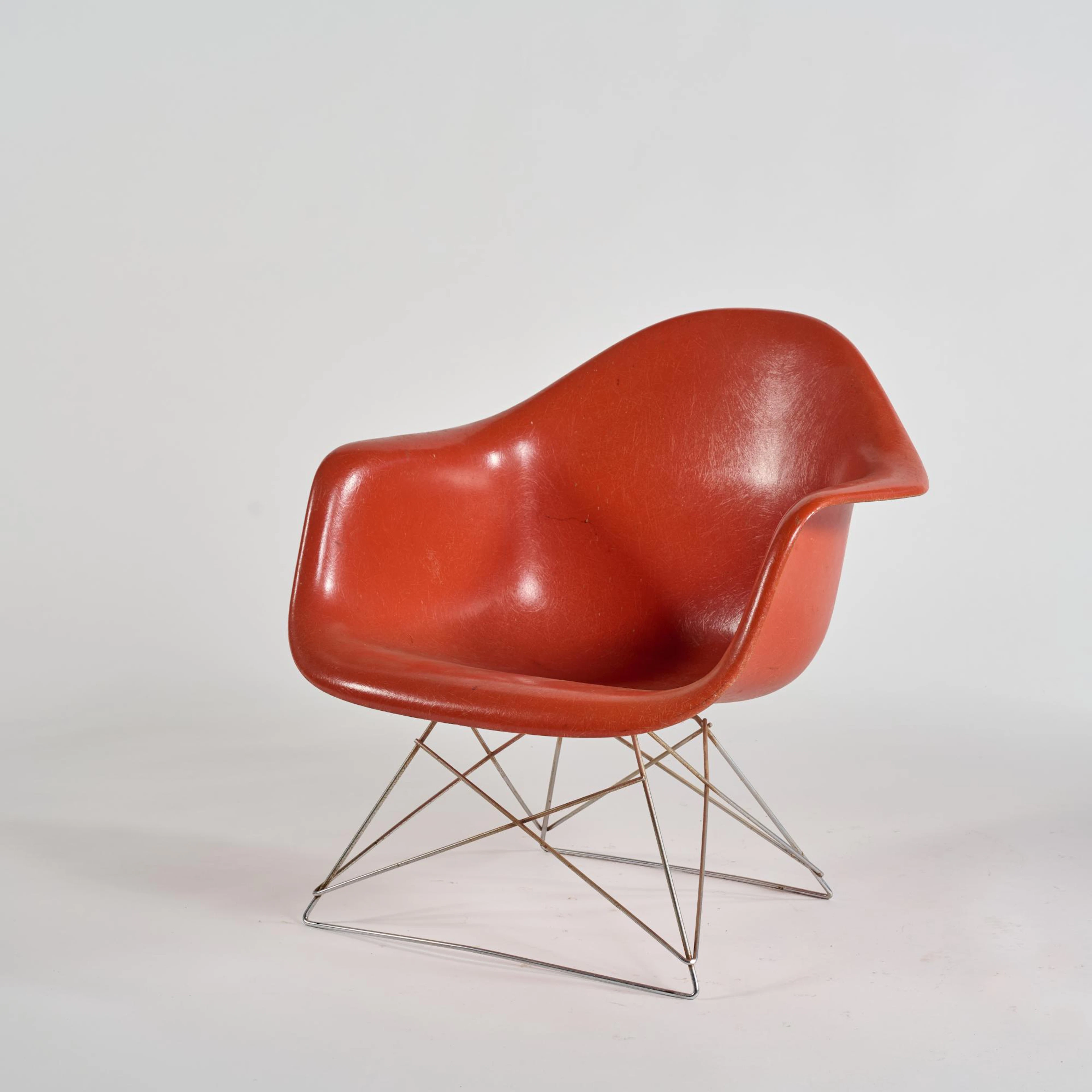 Charles Eames; Ray Eames Armlehnsessel 'LAR' - 'Cats Cradle', 1950 (Entwurf)