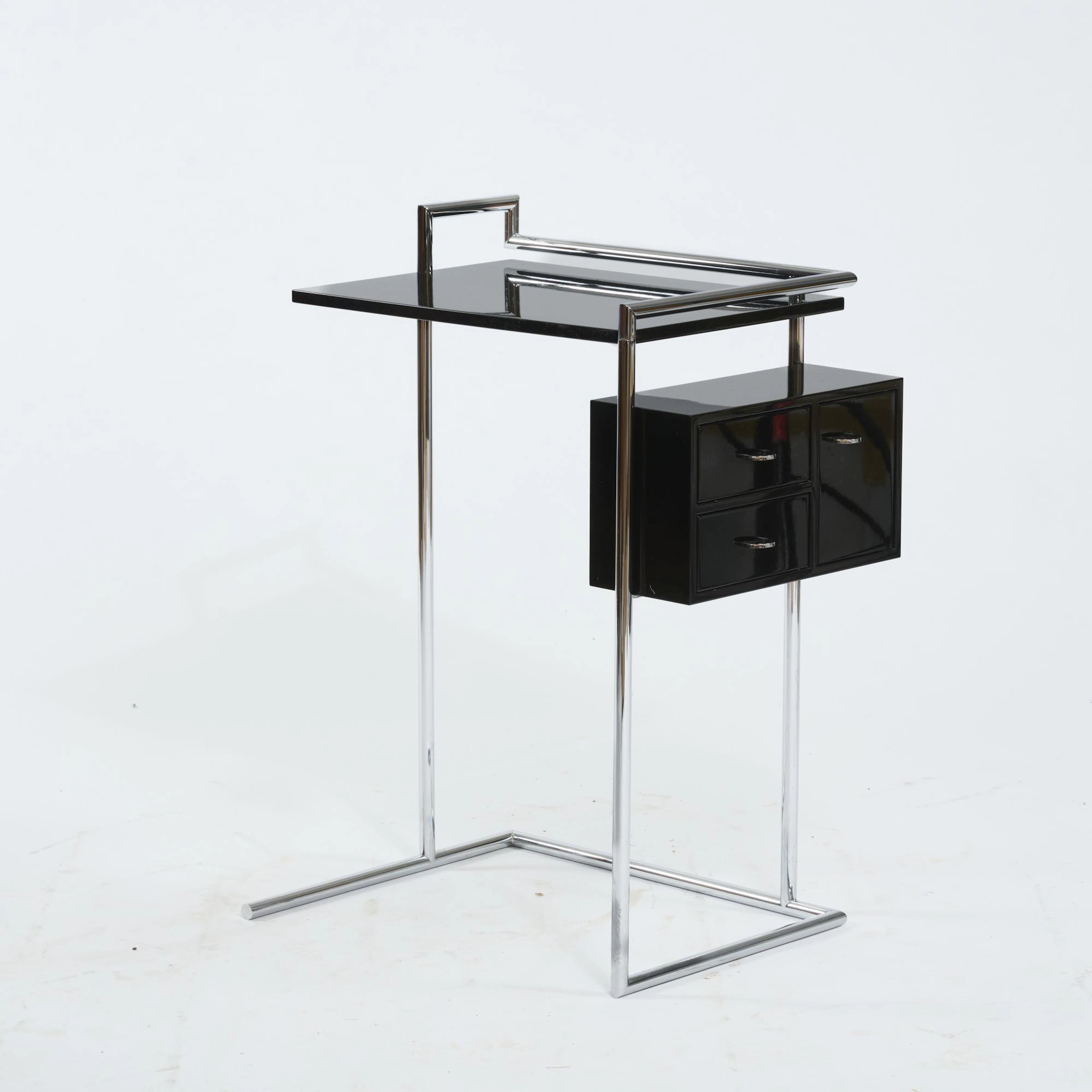 Eileen Gray Beistelltisch 'Petite Coiffeuse', 1927 (Entwurf)
