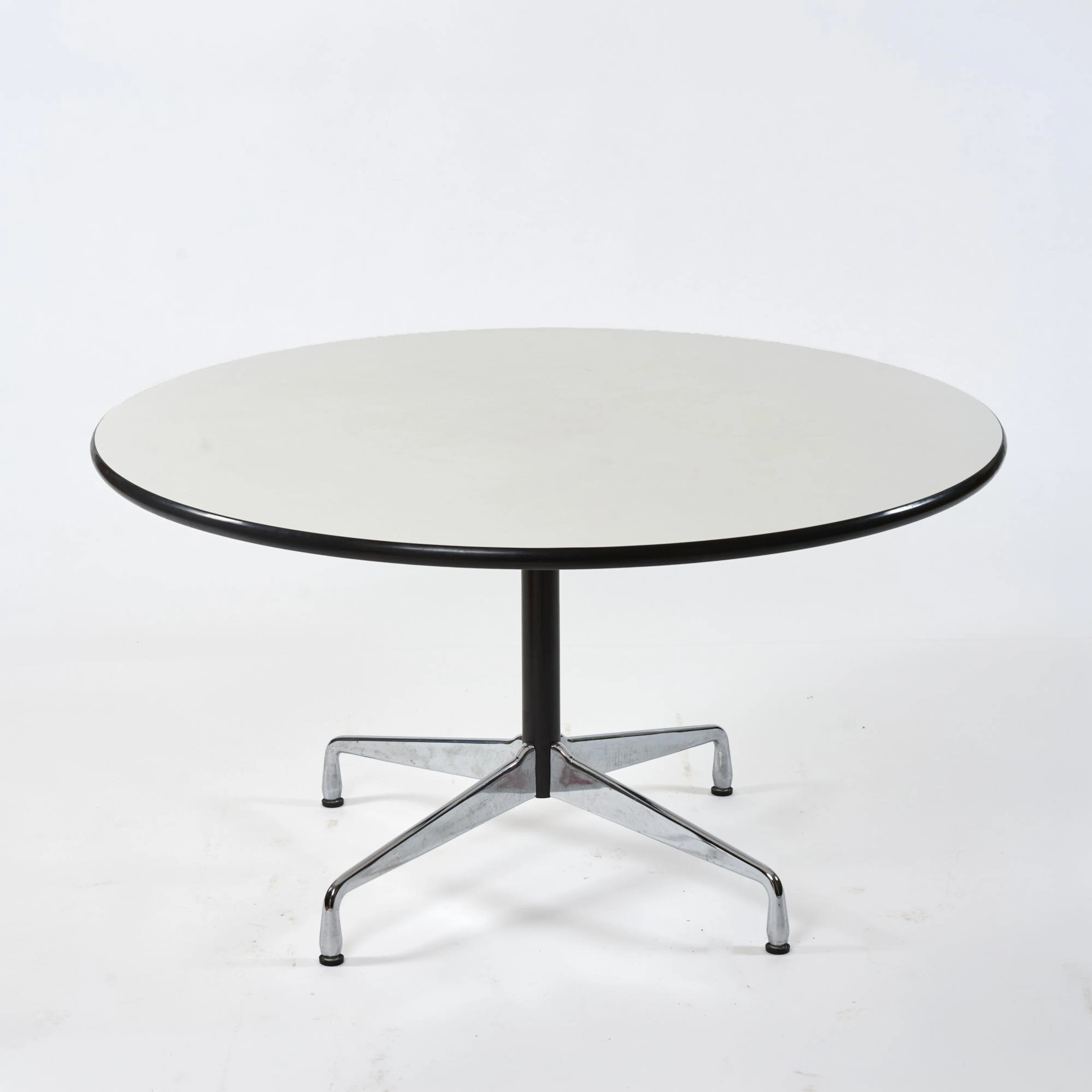 Charles Eames; Ray Eames Esstisch 'Contract table', 1968 (Entwurf)