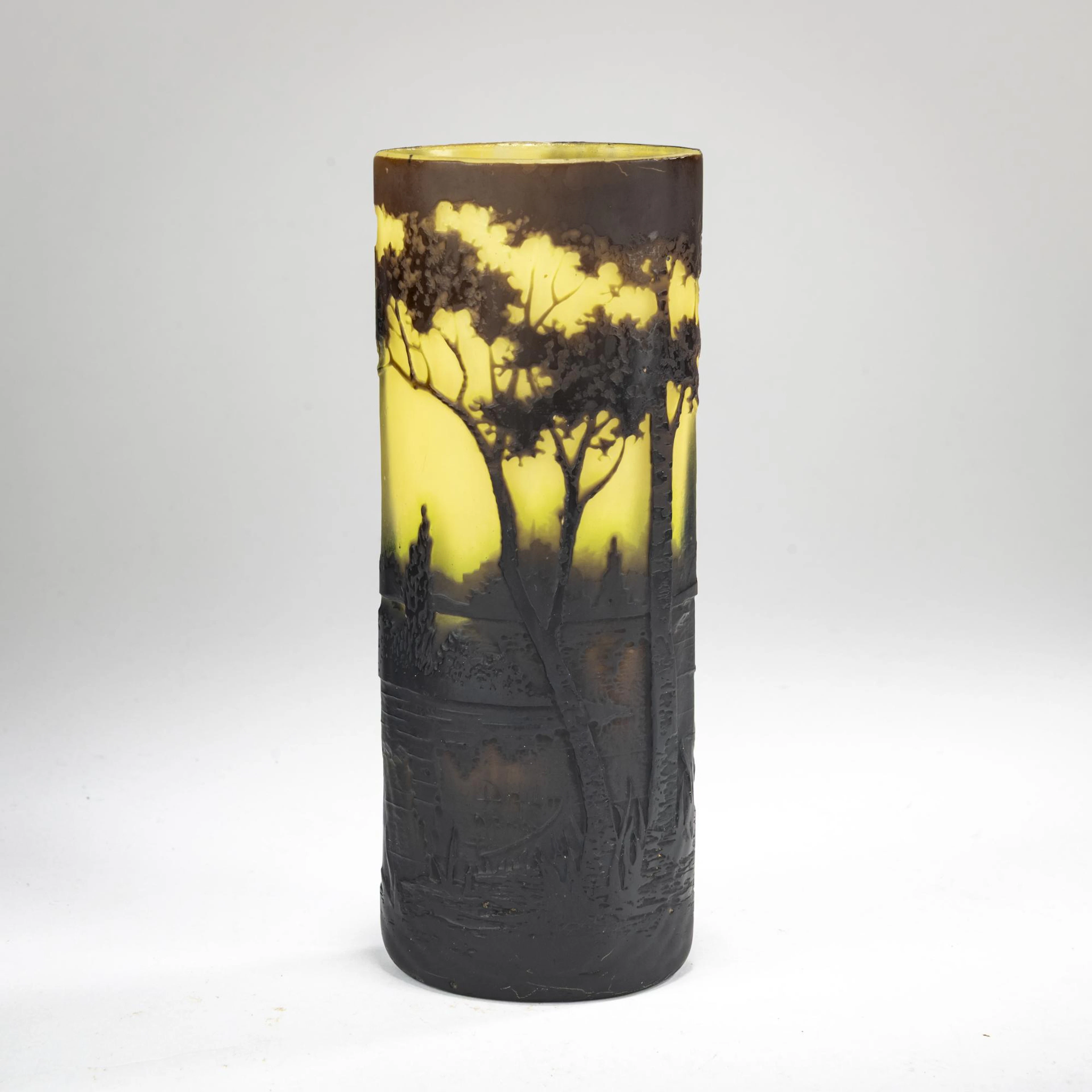 Daum Frères, Nancy Vase 'Paysage lacustre', um 1910