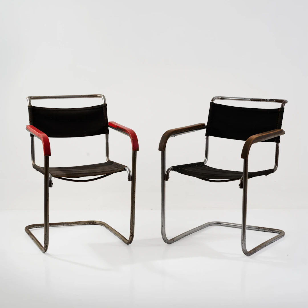 Marcel Breuer Zwei Freischwinger, 1930er Jahre (Entwurf)