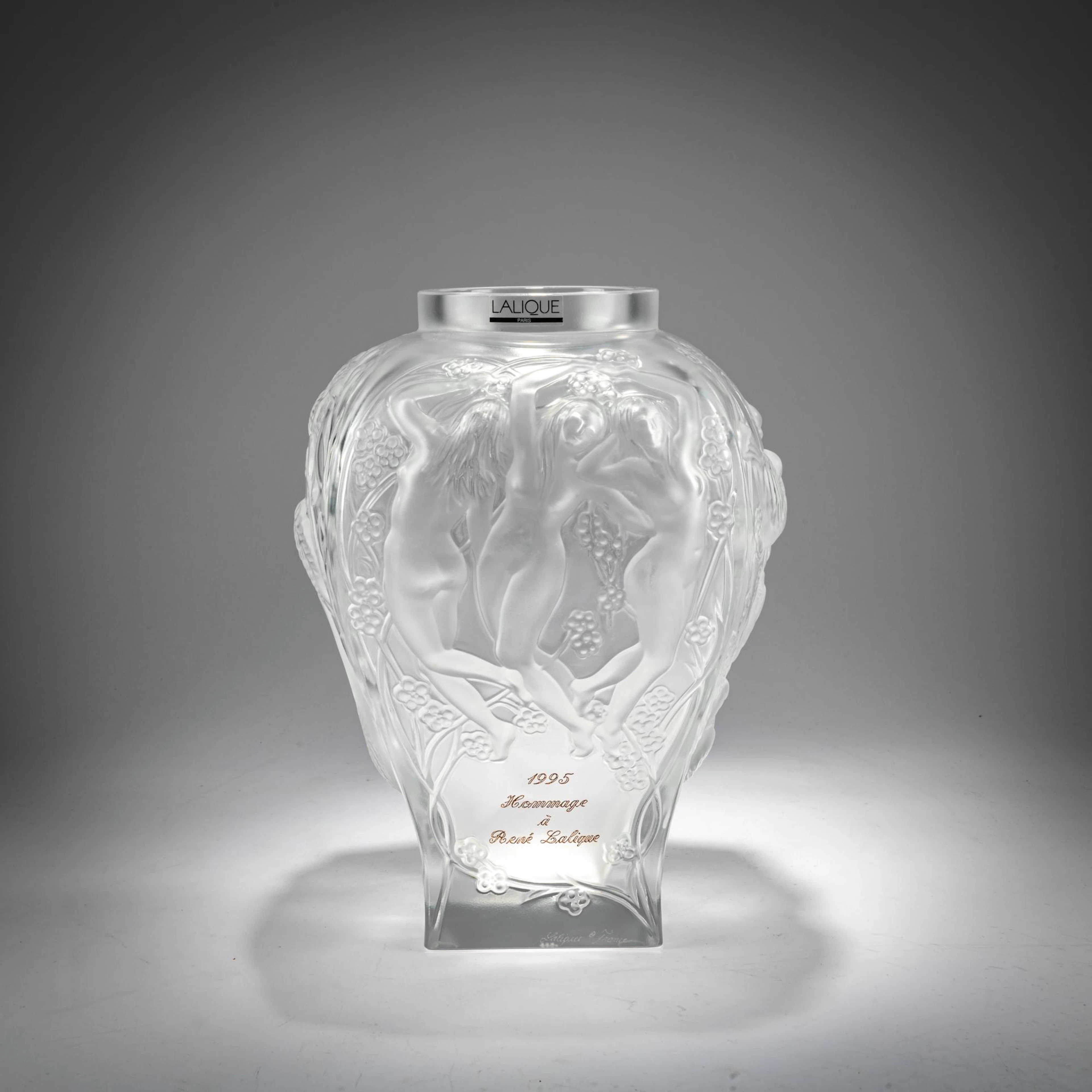 Lalique, Paris Vase 'Hommage à René Lalique‘, 1995