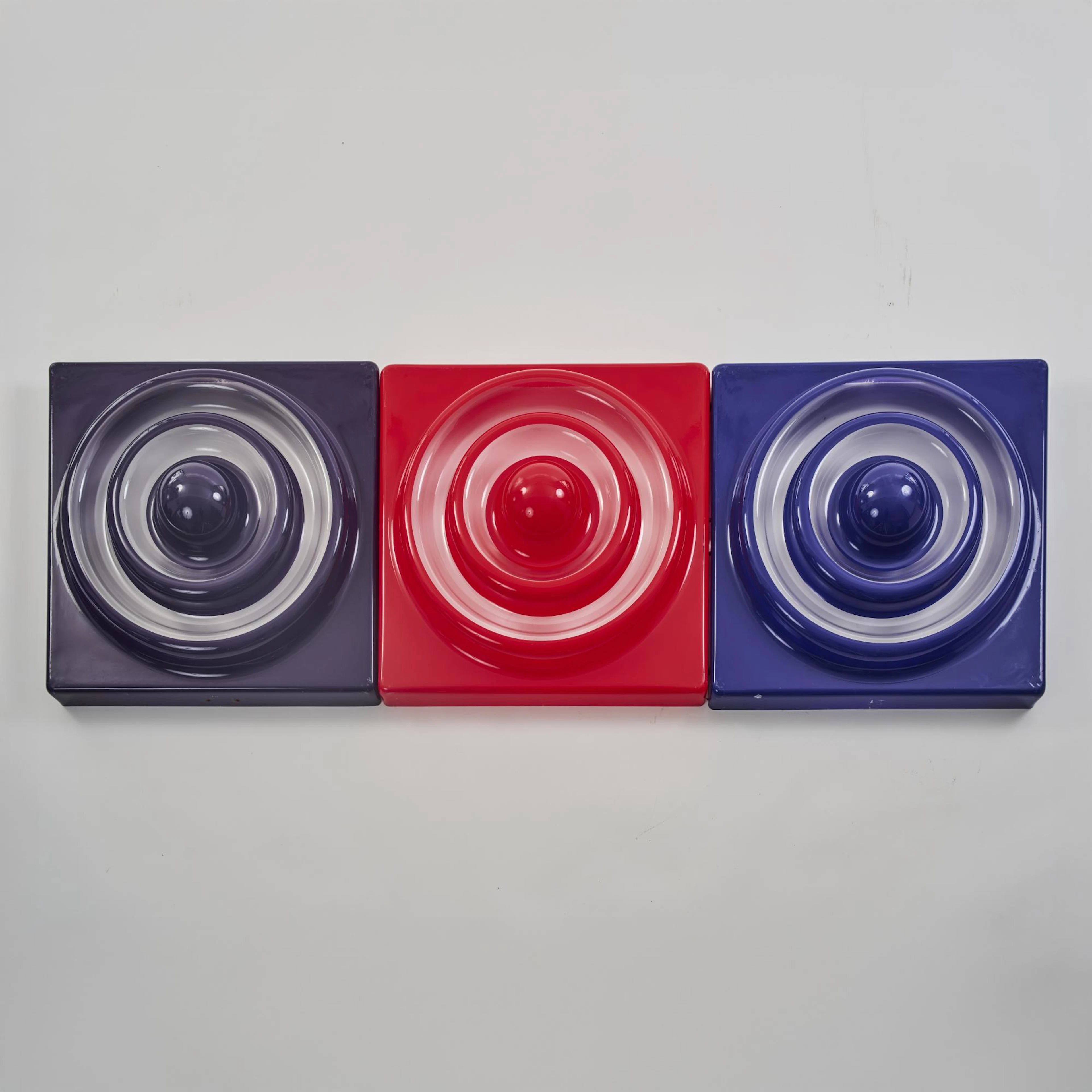 Verner Panton Drei Wand-/ Deckenelemente 'Ring-Leuchte', 1969/70 (Entwurf)
