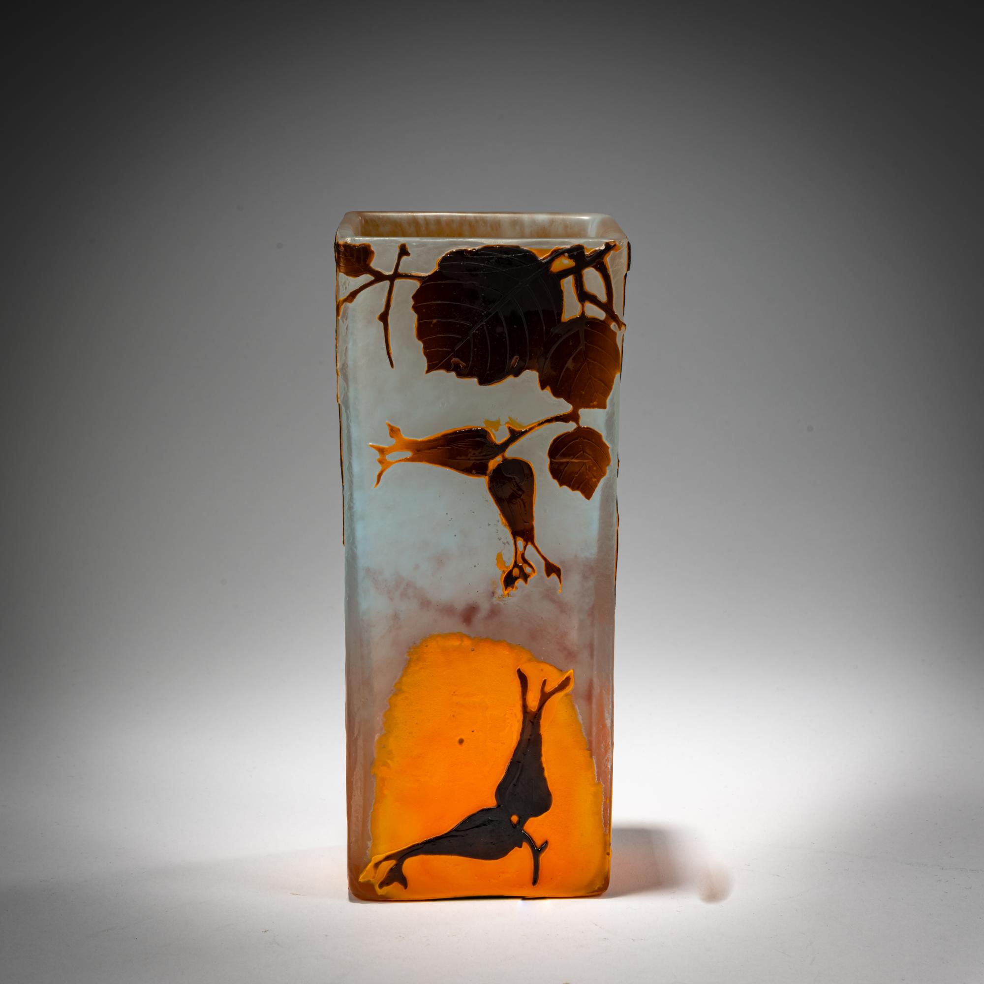 Daum Frères, Nancy Vase 'Noisettes', um 1913