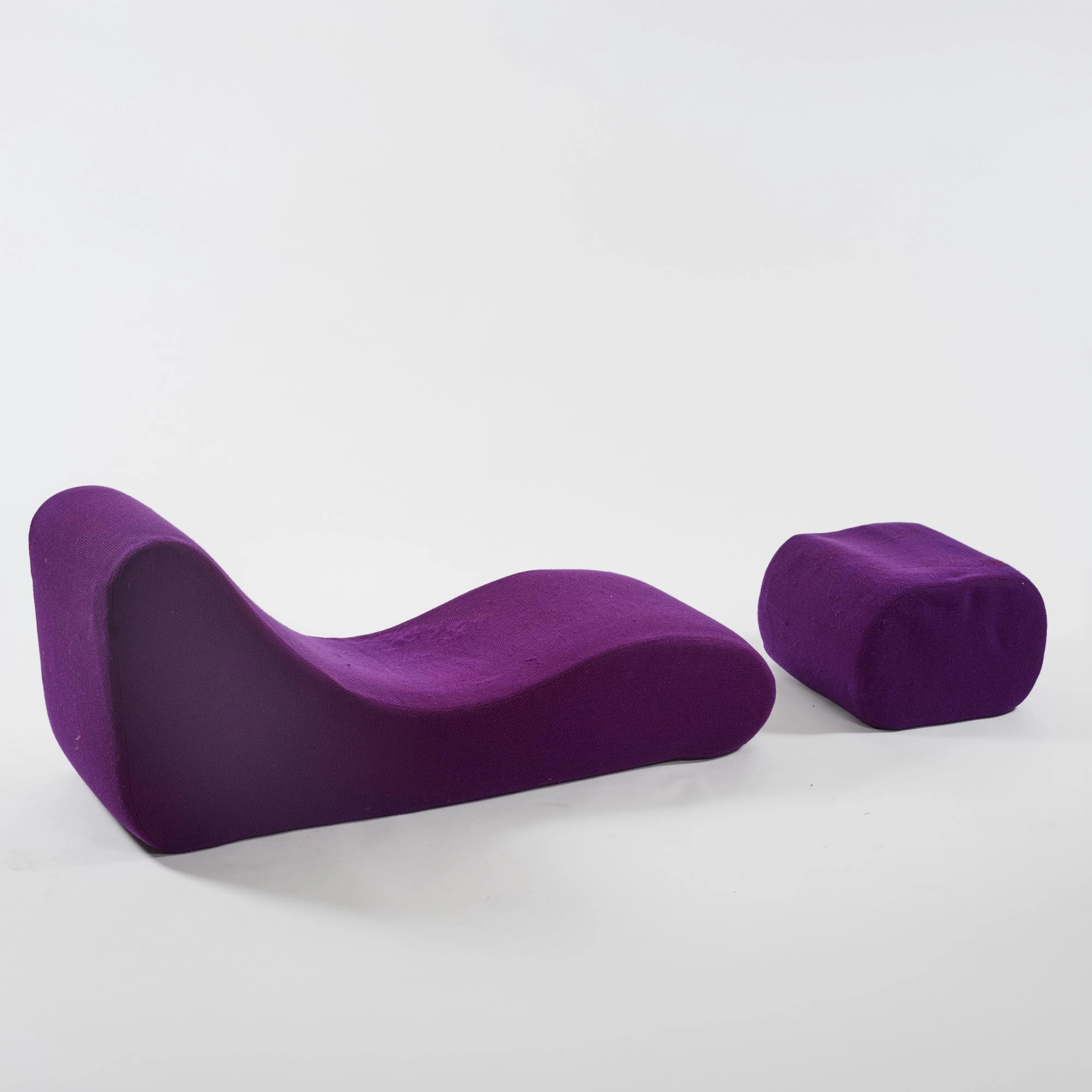 Verner Panton Liege und Ottoman aus der Serie 'Welle', 1969/70 (Entwurf)
