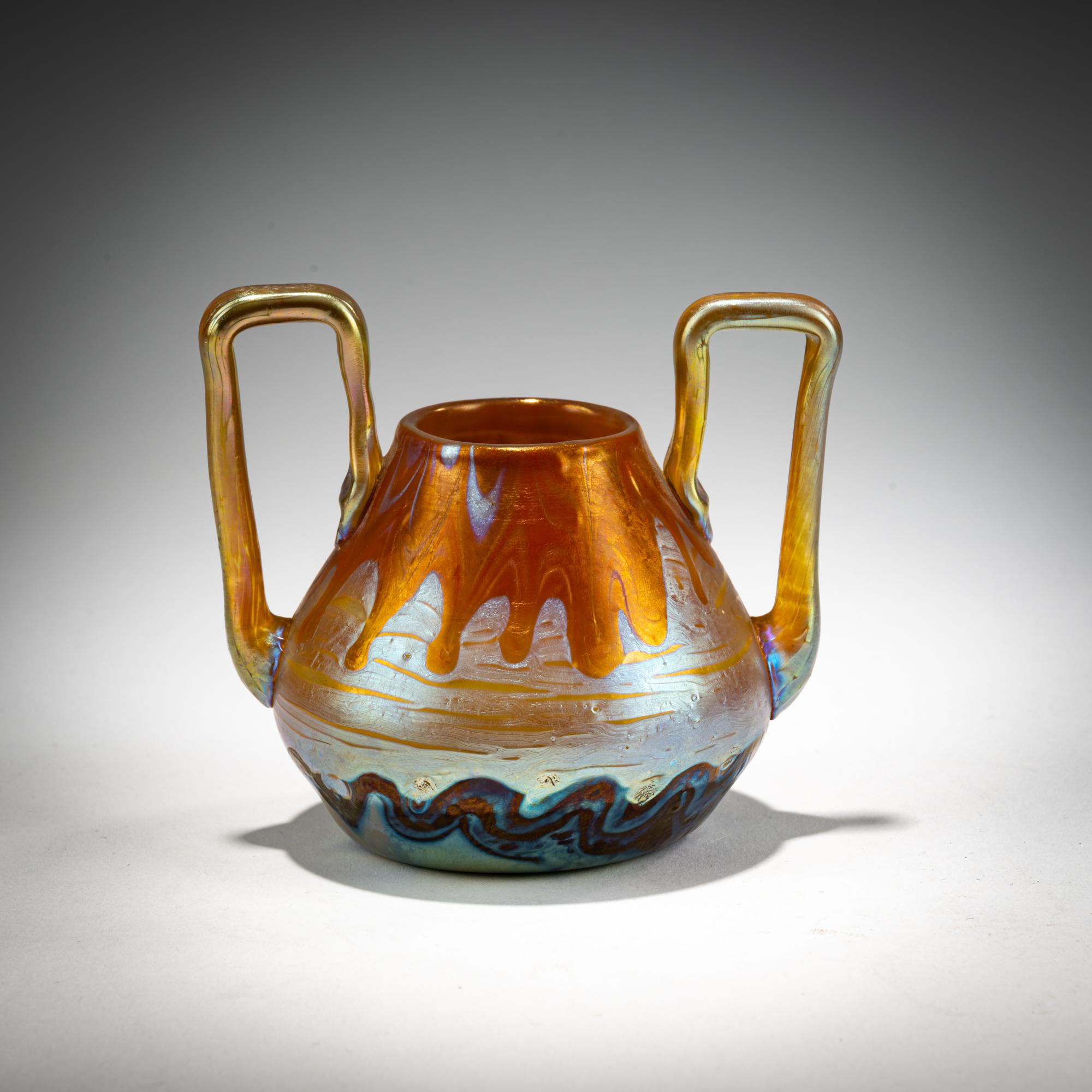 Franz Hofstötter (zugeschrieben) 'Phänomen'-Henkelvase für E. Bakalowits