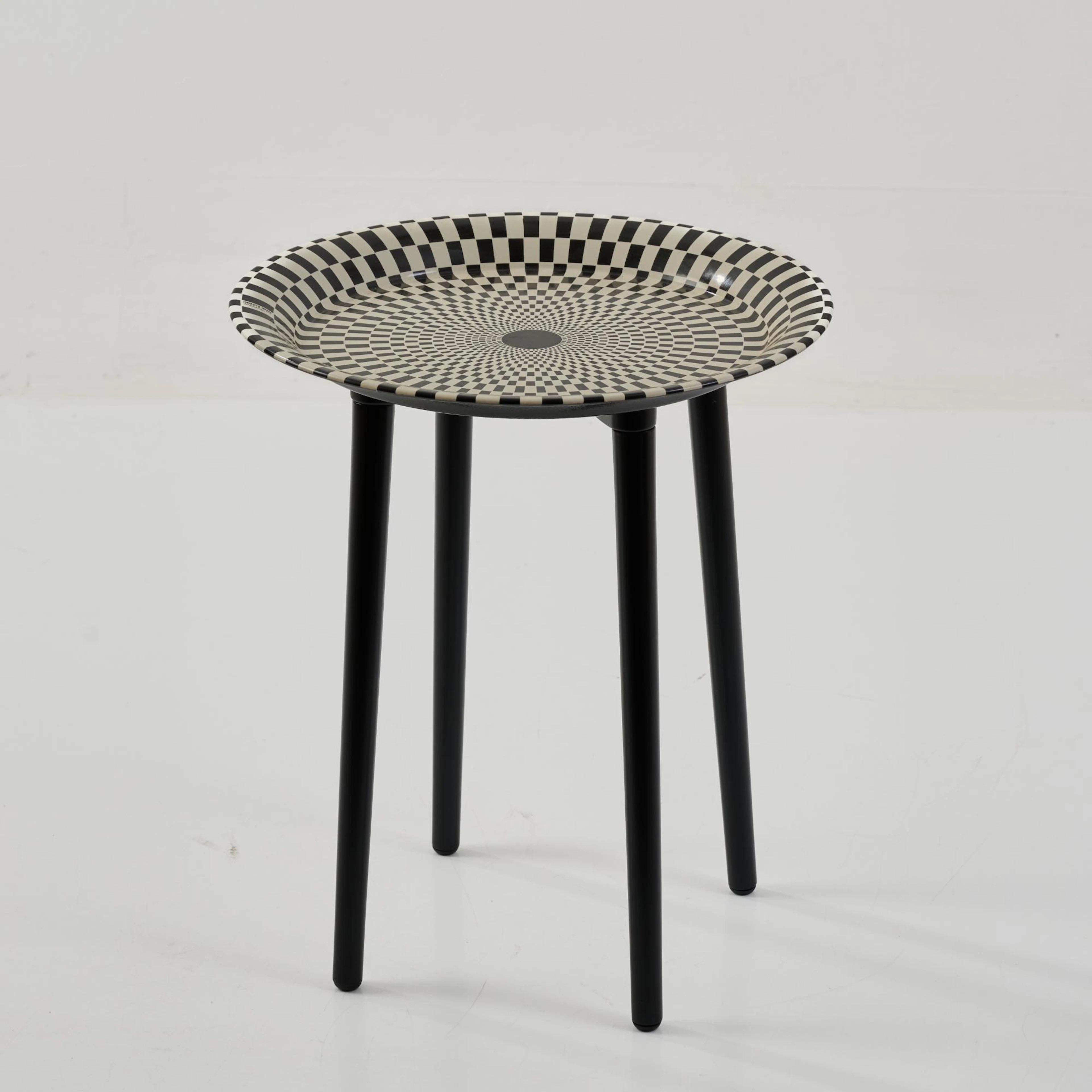 Piero Fornasetti; Barnaba Fornasetti Tablett 'Egocentrismo' auf klappbarem
