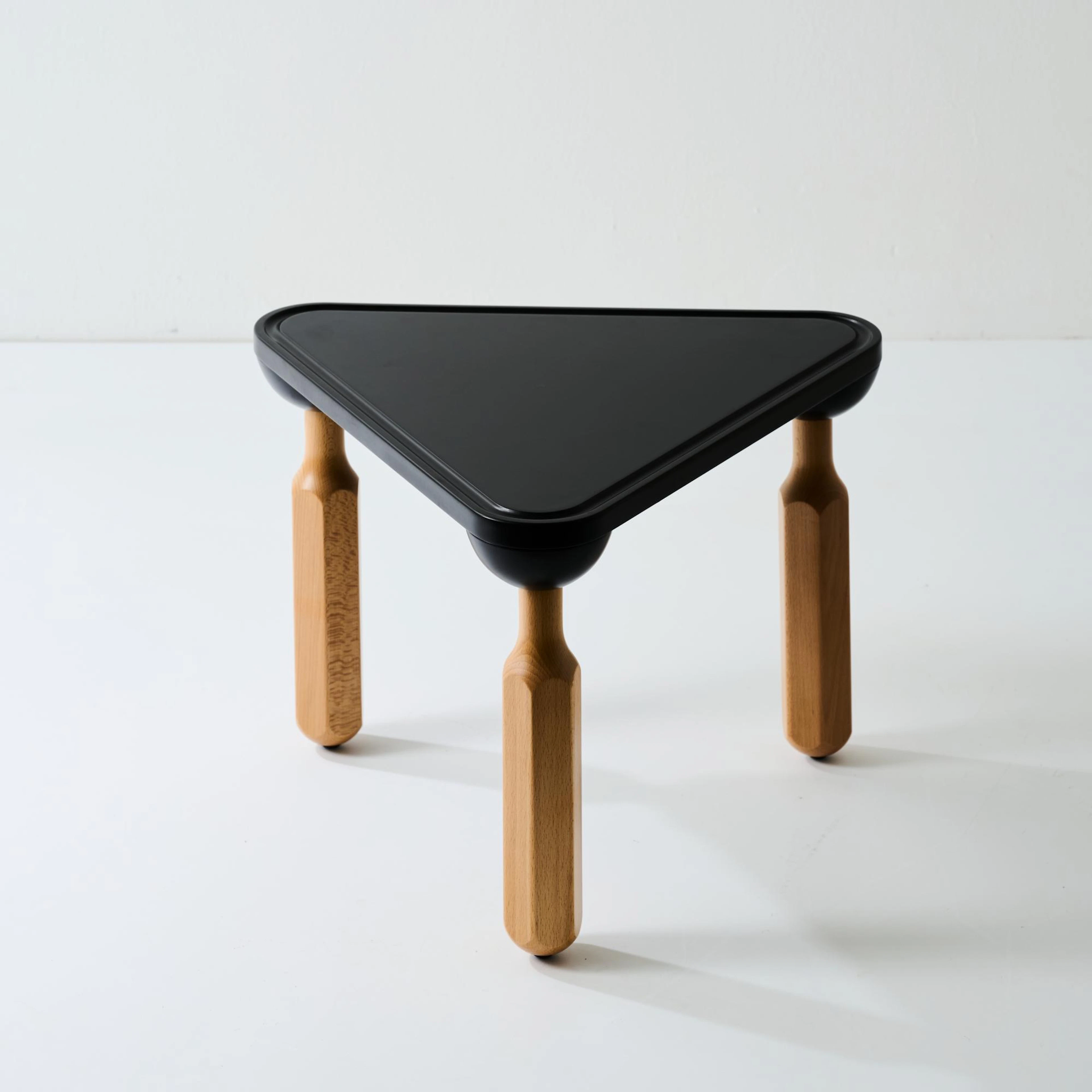 Achille Castiglioni; Pier Giacomo Castiglioni Beistelltisch 'Cacciavite'