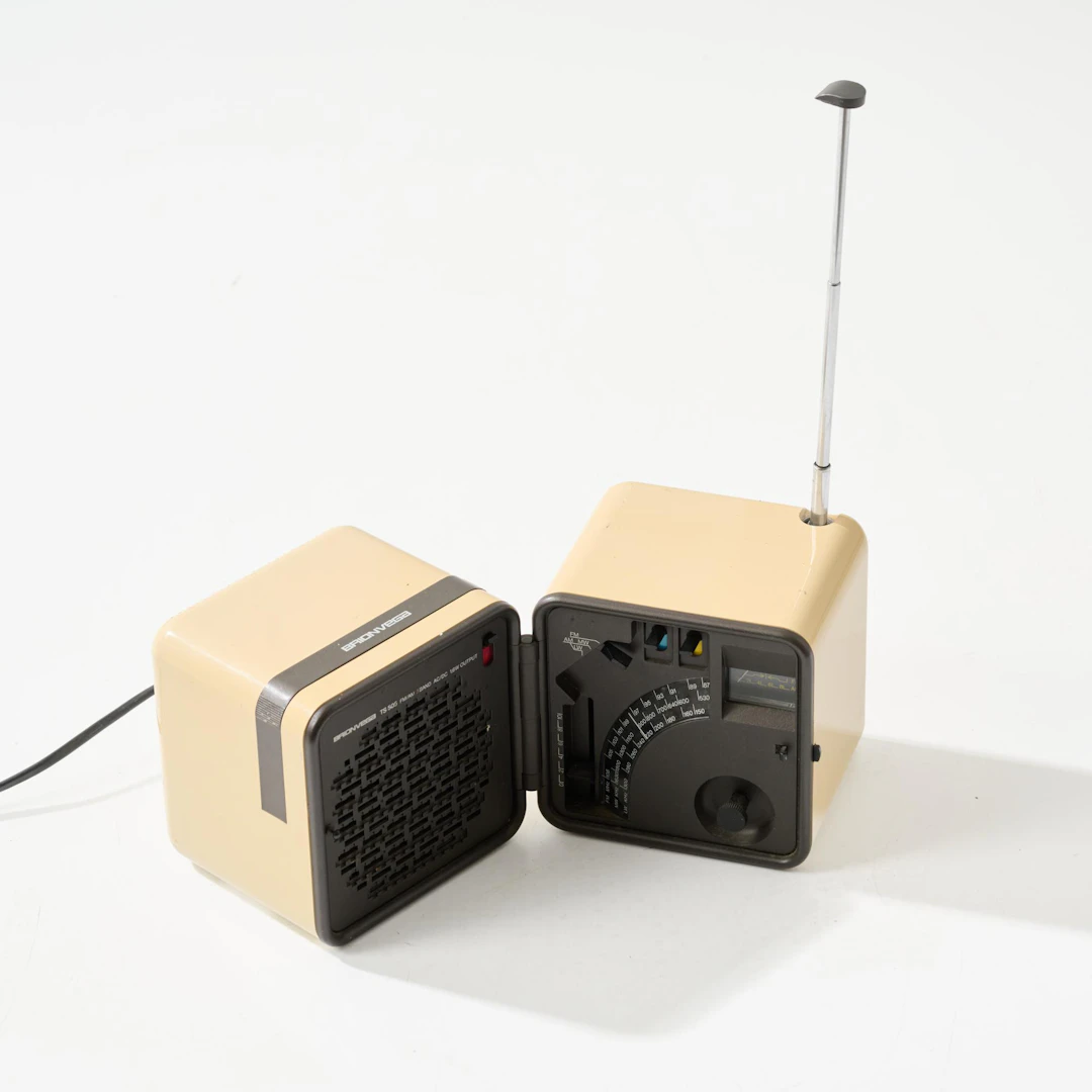 Richard Sapper; Marco Zanuso Klappradio 'TS 505a', 1977 (Entwurf)